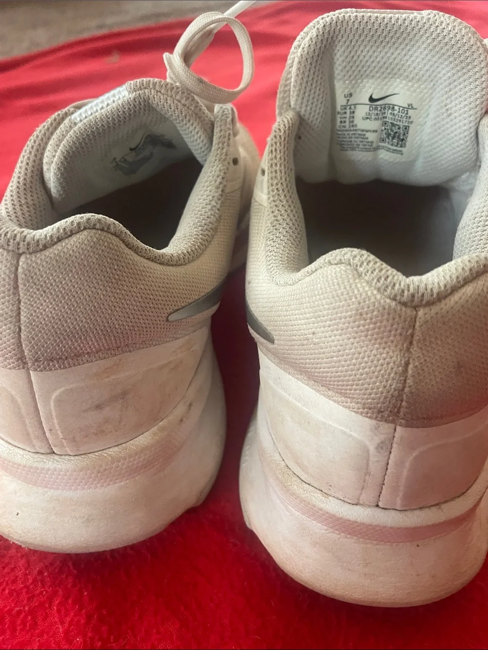 Nike light breathable